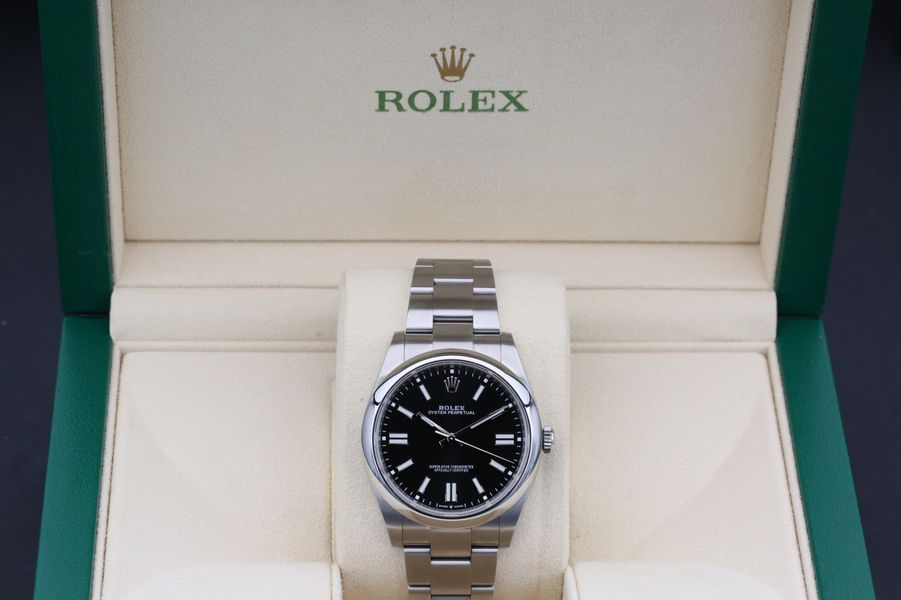 Rolex Oyster Perpetual 124300